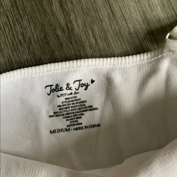 Women’s Jolie & joy white top M - Picture 2 of 3
